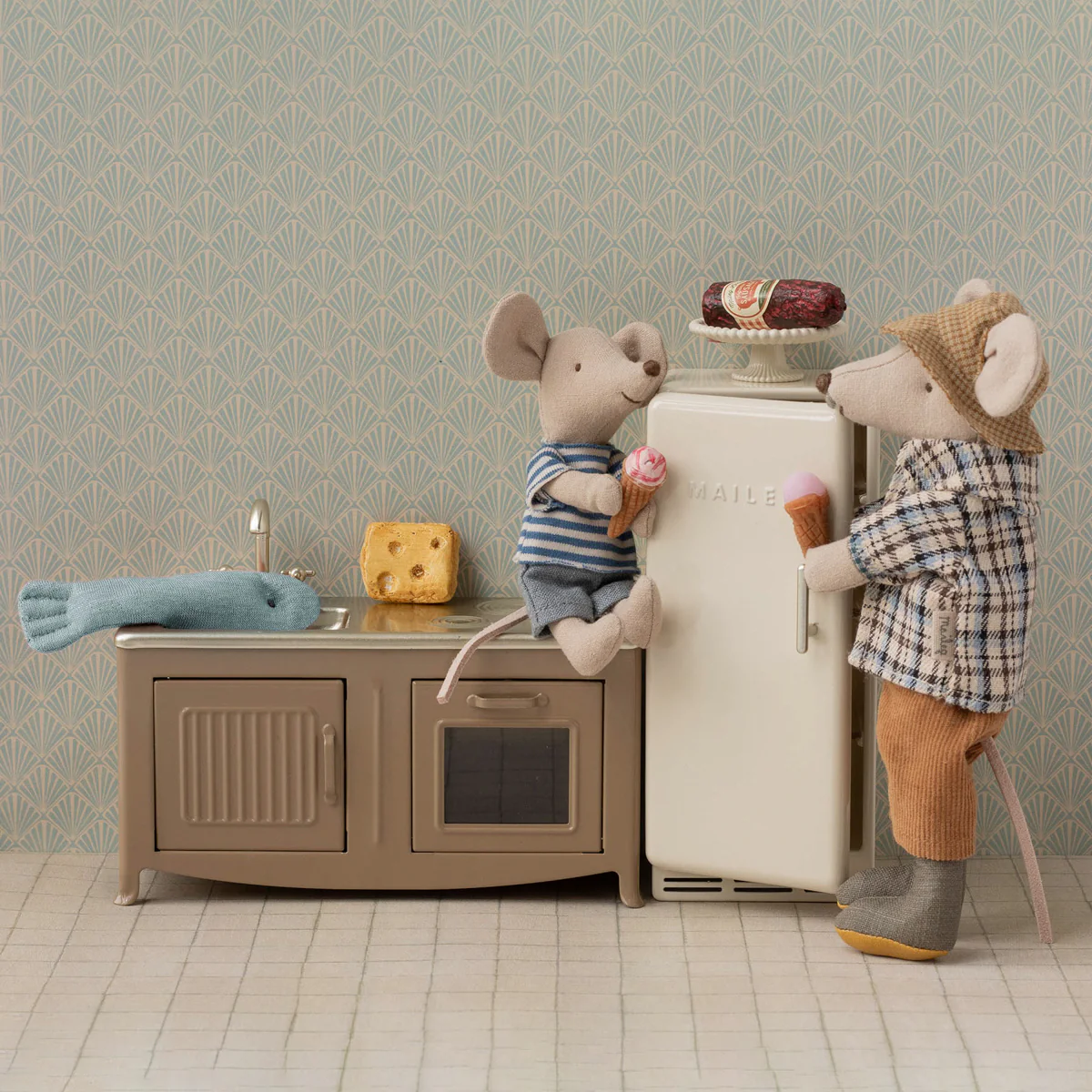 Thumbnail 3